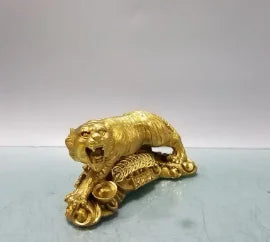 Pure copper tiger ornaments mountain tiger wealth tiger Zodiac tiger fierce tiger roaring mountain river Zhaocai zhenzhaihuasha