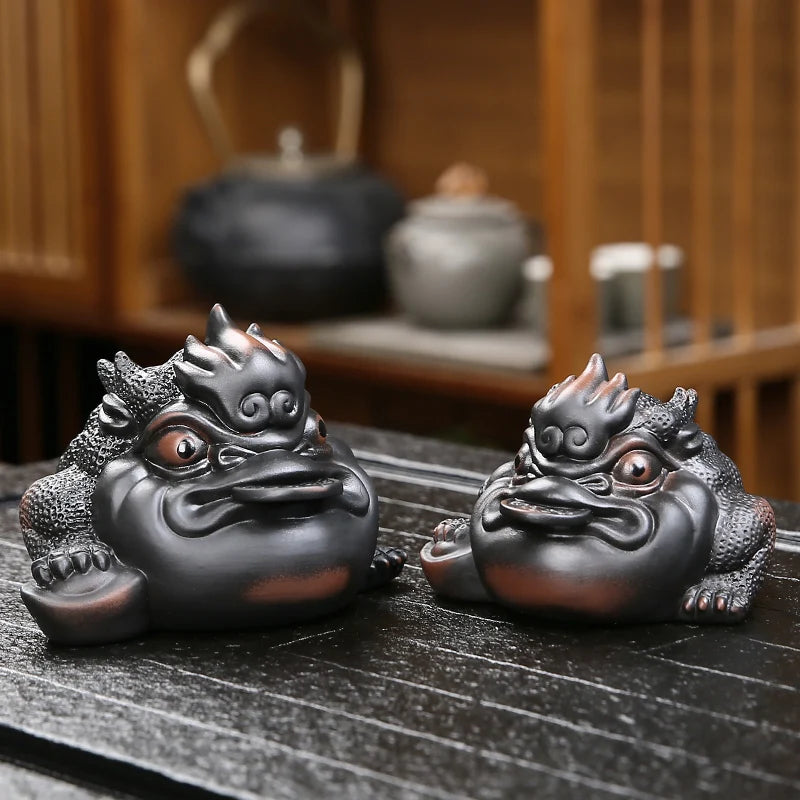 Purple pottery Handmade Toad Tea Pet Living Room Tea Table Decoration Tea Ceremony Accessories Tea Tray Decoration
