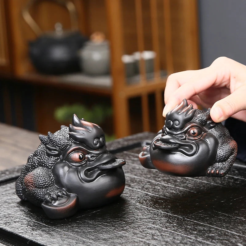 Purple pottery Handmade Toad Tea Pet Living Room Tea Table Decoration Tea Ceremony Accessories Tea Tray Decoration