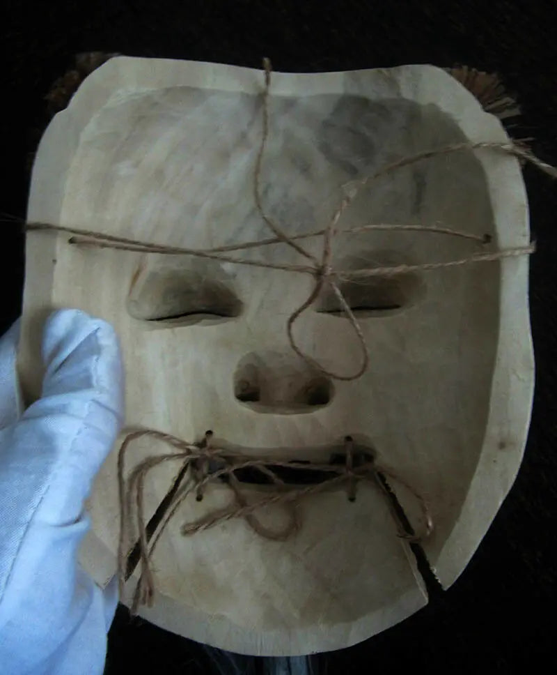 QH032 - 22x16x8 cm Hand Carved Japanese Elder Noh Mask