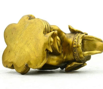 Rare Chinese manual hammer copper spittor elephant statue of peace