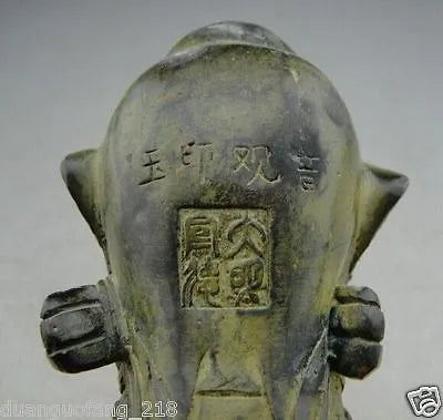 Rare collectibles Old Tibetan Buddhism Kwan-yin Bronze gilt Statue Seal Signet