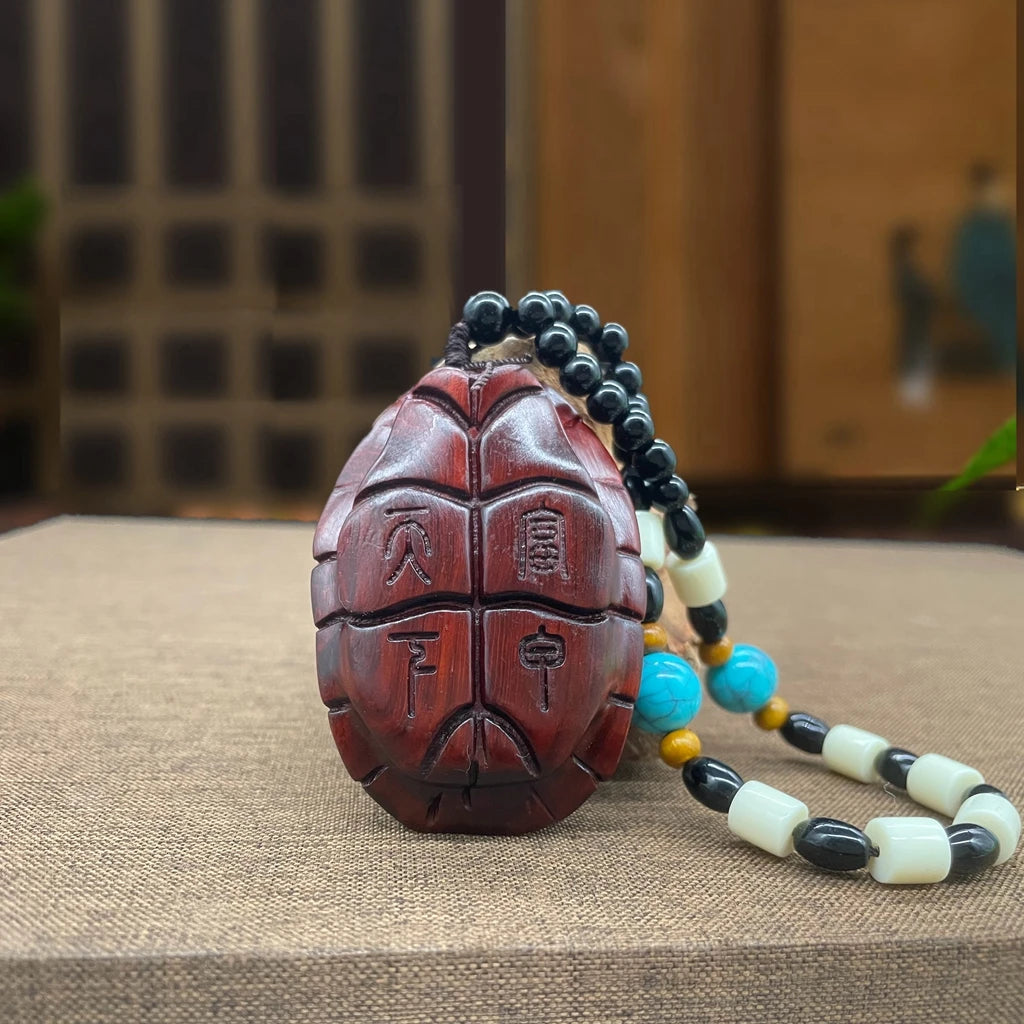 Red sandalwood, rich and top-notch, small handlebars, stationery, wooden carvings, turtle shells, car pendants and decorations