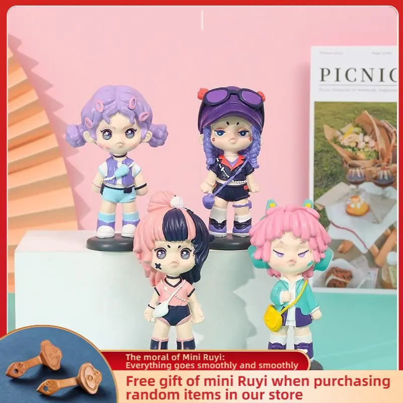 Resin Cartoon Cool Girl Car Ornament Micro Landscape Bonsai Decoration Desktop Creative Trinket Home Accessories Figurines