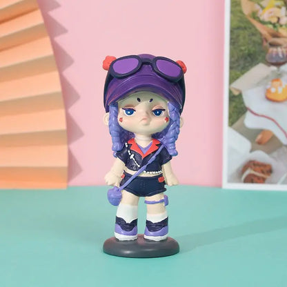 Resin Cartoon Cool Girl Car Ornament Micro Landscape Bonsai Decoration Desktop Creative Trinket Home Accessories Figurines