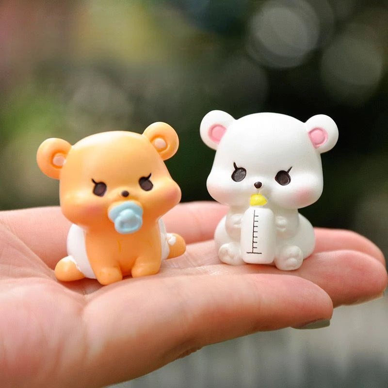 Resin Cartoon Creative Bear Car Ornament Micro Landscape Bonsai Decoration Desktop Creative Trinket Home Accessories Figurines