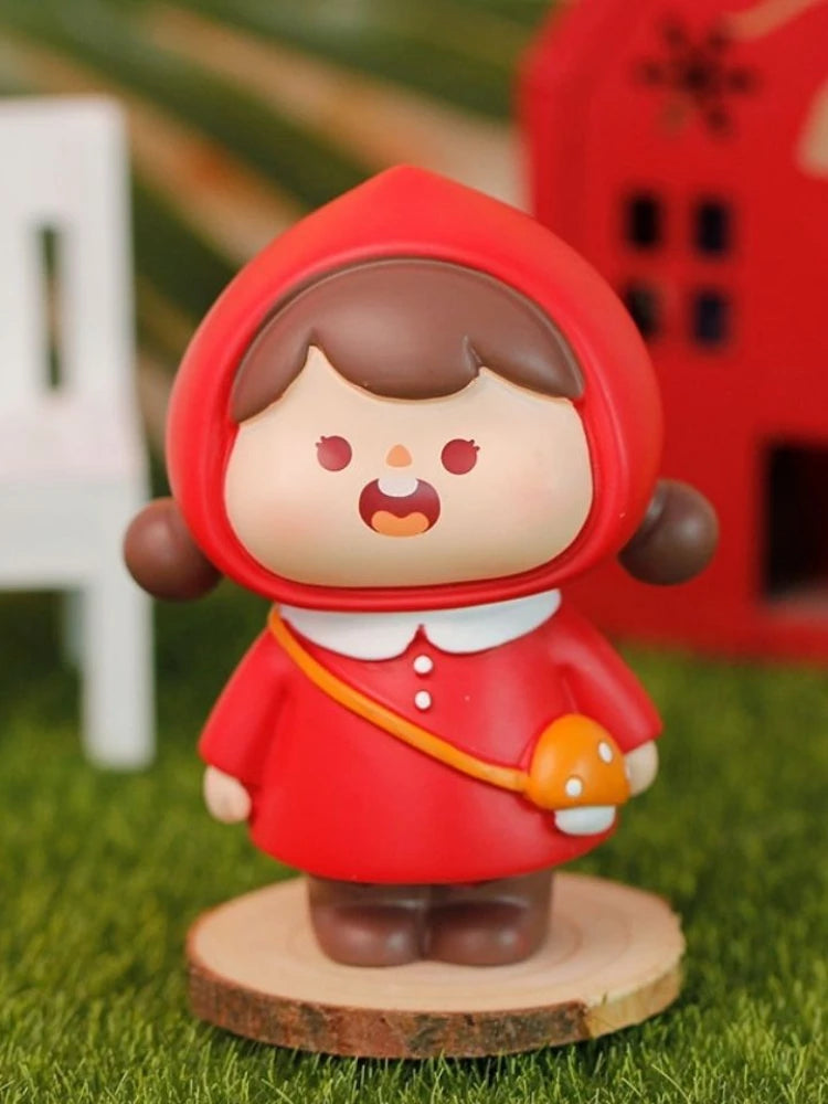 Resin Cartoon Cute Girl Car Ornament Micro Landscape Bonsai Decoration Desktop Creative Trinket Home Accessories Figurines