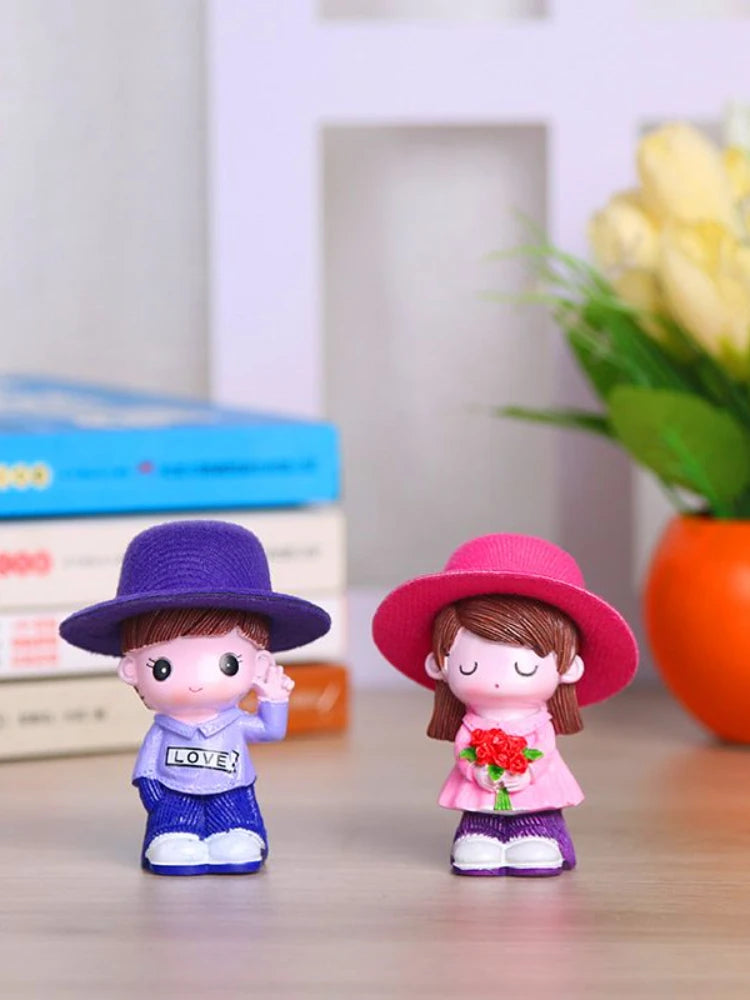 Resin Cartoon Cute Girl and Boys Car Ornament Micro Landscape Bonsai Decoration Desktop Creative Trinket Home Accessories
