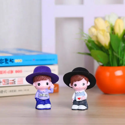 Resin Cartoon Cute Girl and Boys Car Ornament Micro Landscape Bonsai Decoration Desktop Creative Trinket Home Accessories