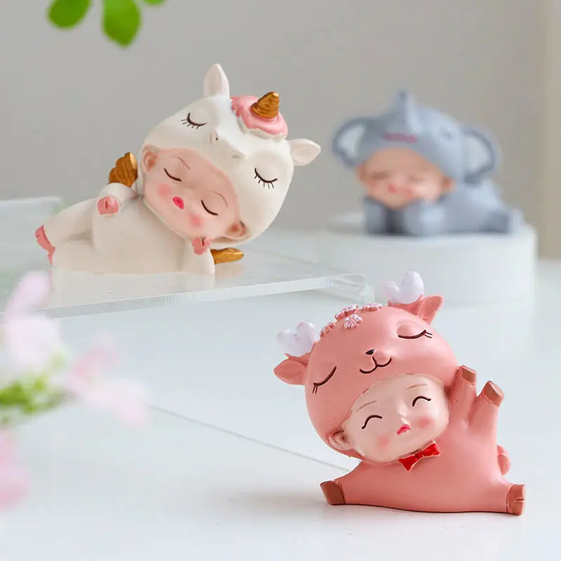 Resin Cartoon Cute Innovative Car Ornament Micro Landscape Bonsai Decoration Desktop Creative Trinket Home Accessories Figurines
