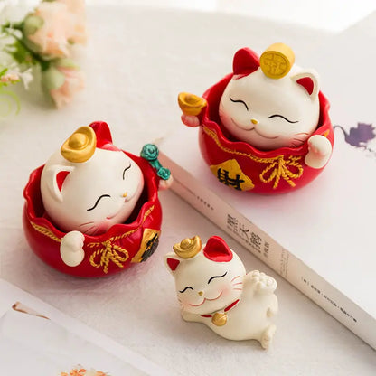 Resin Cartoon Fortune Cat Car Ornament Micro Landscape Bonsai Decoration Desktop Creative Trinket Home Accessories Figurines