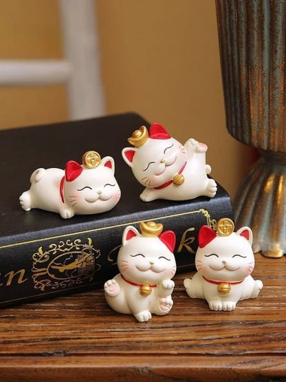 Resin Cartoon Fortune Cat Car Ornament Micro Landscape Bonsai Decoration Desktop Creative Trinket Home Accessories Figurines