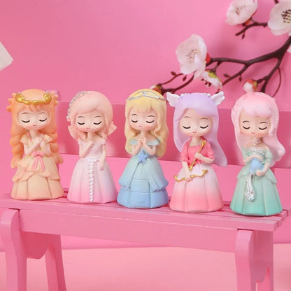 Resin Cartoon Pretty Princess Car Ornament Micro Landscape Bonsai Decoration Desktop Creative Trinket Home Accessories Figurines