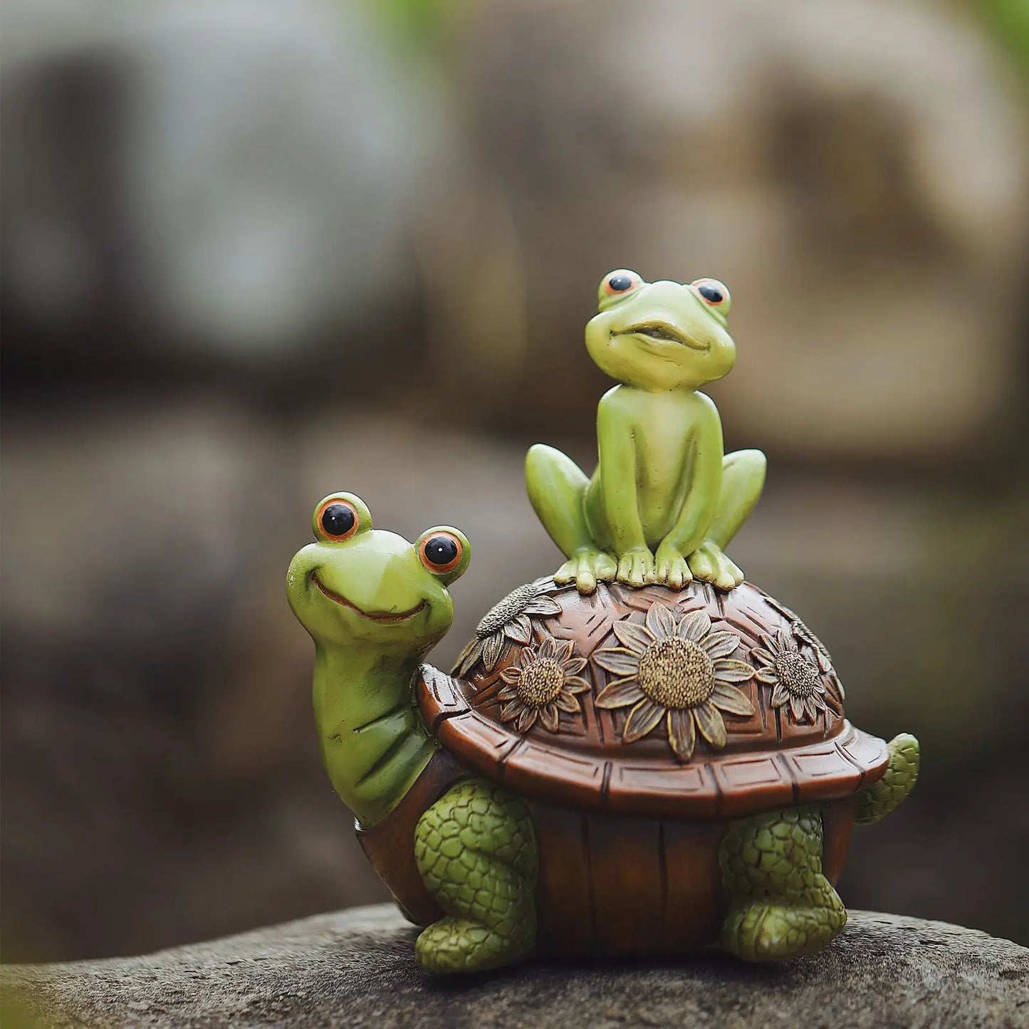 Resin Cute Animal Turtle, Frog Decorative Statue Creative Handmade Sculpture Home Room Office Outdoor Garden Decorations Gifts