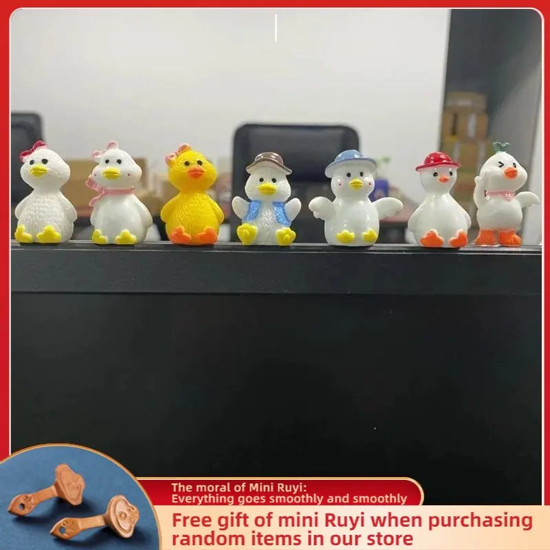 Resin Cute Duckling Car Ornaments Micro Landscape Bonsai Decoration Desktop Creative Trinket Home Accessories Figurines