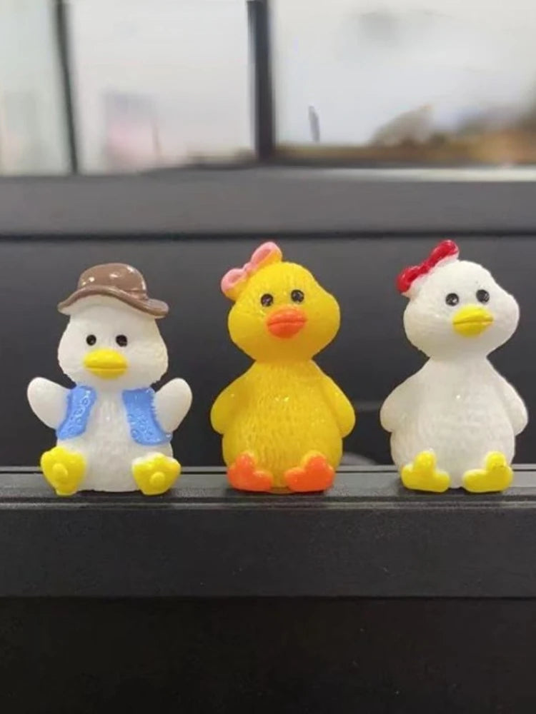 Resin Cute Duckling Car Ornaments Micro Landscape Bonsai Decoration Desktop Creative Trinket Home Accessories Figurines
