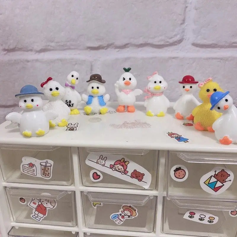 Resin Cute Duckling Car Ornaments Micro Landscape Bonsai Decoration Desktop Creative Trinket Home Accessories Figurines