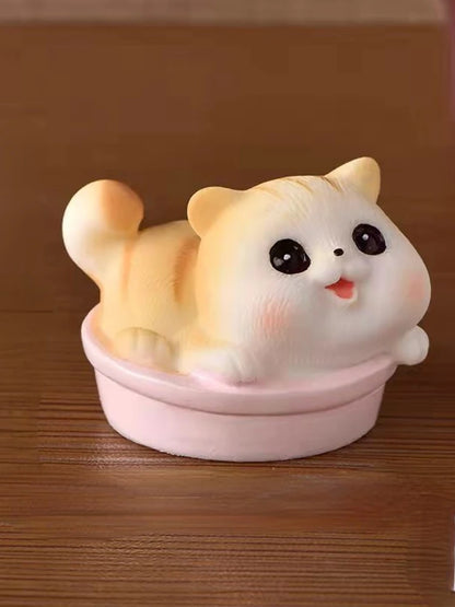 Resin Cute Naughty Cat Car Ornaments Micro Landscape Bonsai Decoration Desktop Creative Trinket Home Decoration Accessories