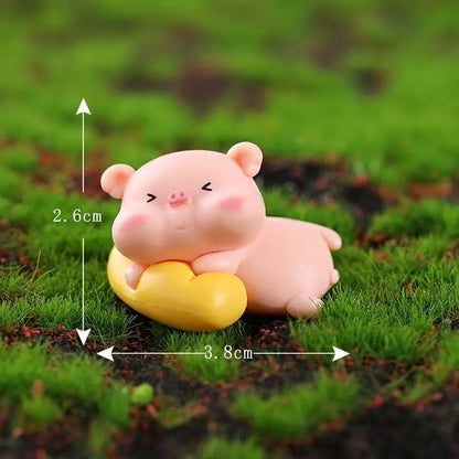 Resin Cute Pig Car Ornaments Micro Landscape Bonsai Decoration Desktop Creative Trinket Home Decoration Accessories Figurines