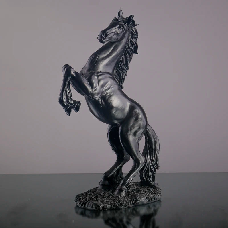 Resin Home  golden horse statue, black and white, Nordic abstract decoration for interior statues,  Room horse sculpture