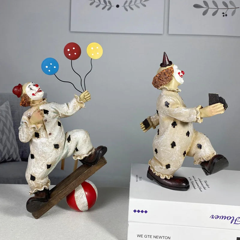 Resin Joker Statue Circus Acrobatic Magic Poker Clown Droll Figurines for Interior Office Tabletop Decoration Accessories Gifts