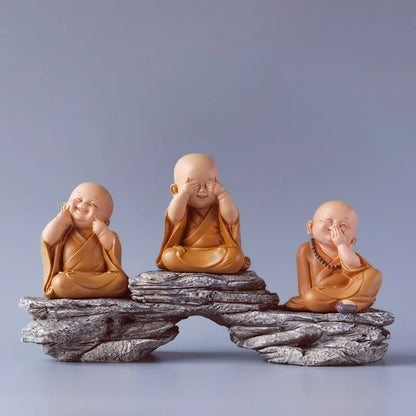 Resin Little Monk Mini Statue  Modern Handmade Sculpture Cute Home Room Potted Plant Office Decorations Statuette Special Offer