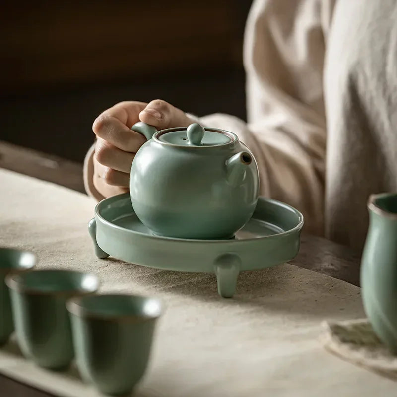 Retro Ceramic Tea Tray Azure Porcelain Pot Bearing Support Ru Kiln Three-legged Dry Brewing Plate Kung Fu Tea Sanck Fruit Plate