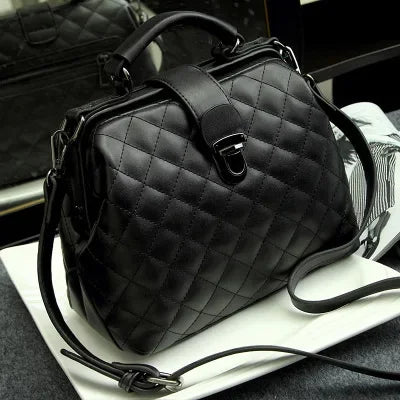 Retro Doctor Fashion Large Capacity Messenger Ladies Shoulder Bag Scrub PU Leather Handbag Two New Style
