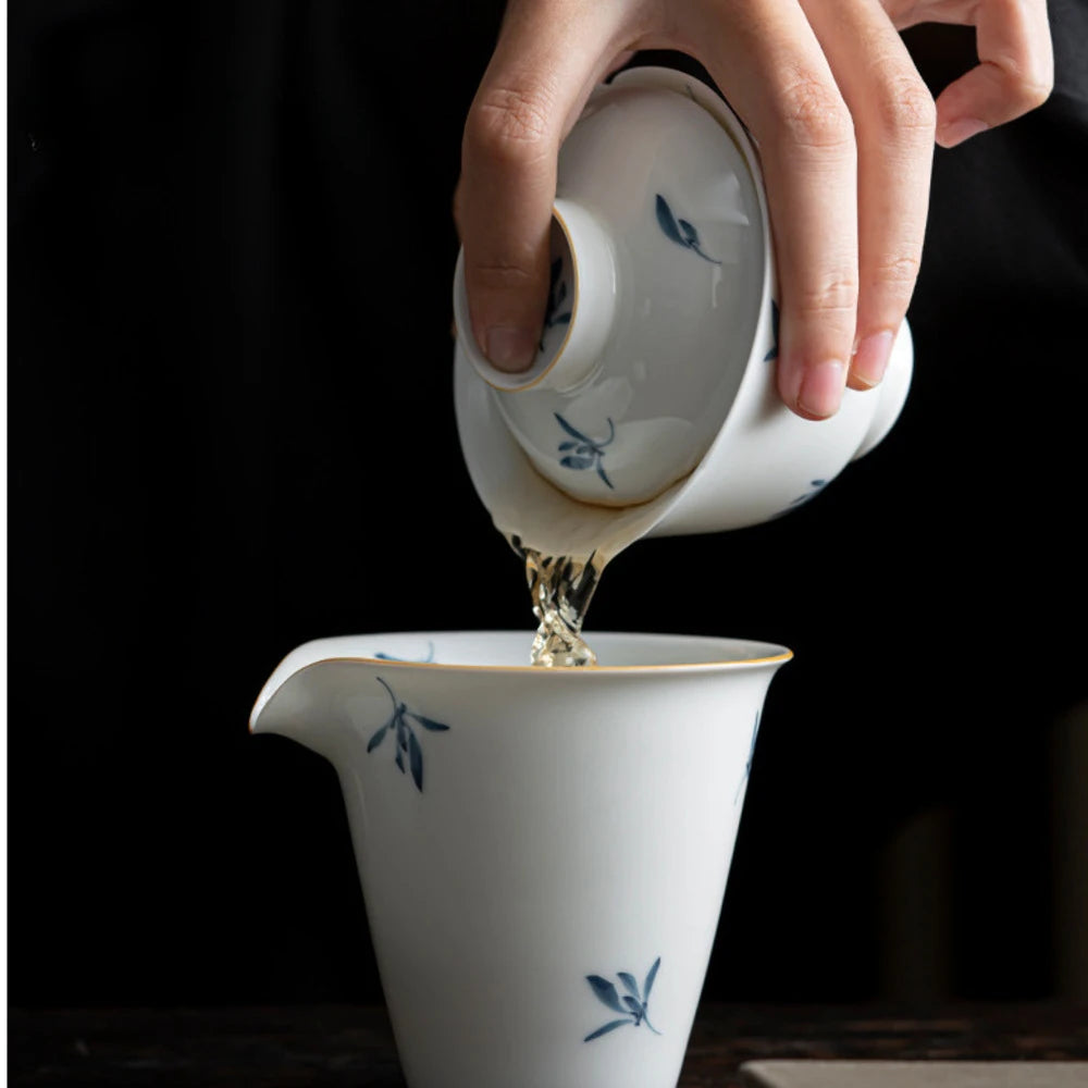 Retro Pure Hand-painted Butterfly Orchid Ceramic Gaiwan Luxury Tea Tureen Tea Making Cover Bowl Tea Services Accessories Craft