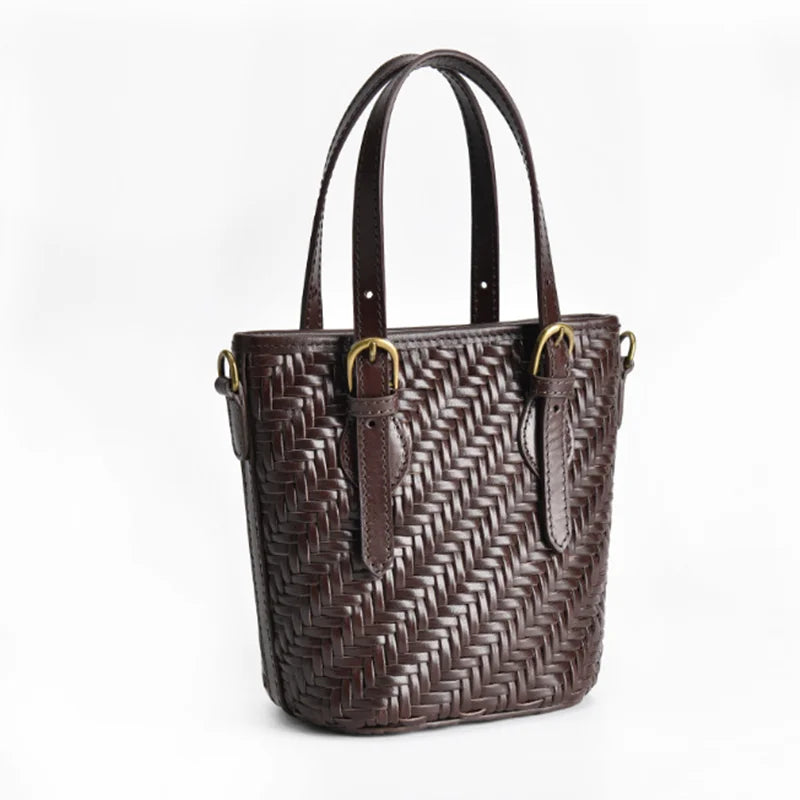 Retro autumn/winter new leather crossbody bag Women's head layer cowhide hand-woven shoulder handbag for women