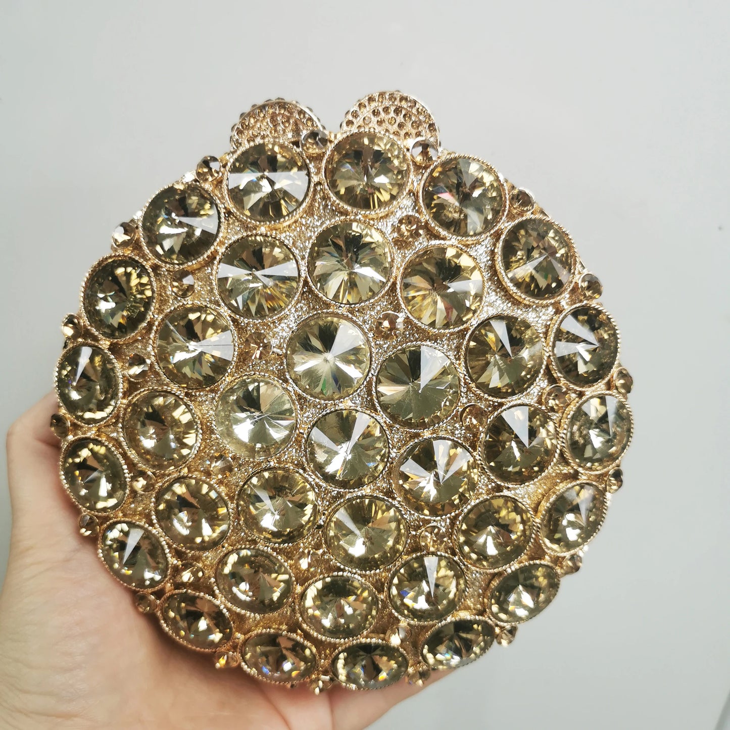 Round Shape Woman Red Pink Gold Diamond Handbag Mini Metal Crystal Banquet Toted Evening Bag Wedding Bridal Party Dinner Purse