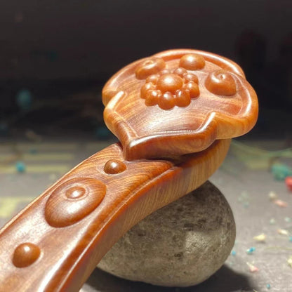 Ruyi Cliff Cypress Wood High Oil Density Carving Meaning Good To Send Elders Wood Carving  Mainland China Figurine Moderne