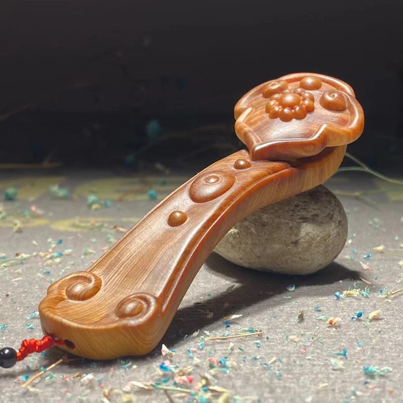 Ruyi Cliff Cypress Wood High Oil Density Carving Meaning Good To Send Elders Wood Carving  Mainland China Figurine Moderne