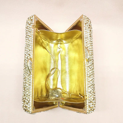 New Arrival Hollow Out Diamond Party Woman Handbag Envelope Shape White Crystal Purse Wedding Bridal Shoulder Toted Cocktail Bag