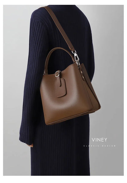2024 New Bucket Bag Crossbody Women's Bag Large Capacity Genuine Leather Shoulder Bag Designer Bags Luxury