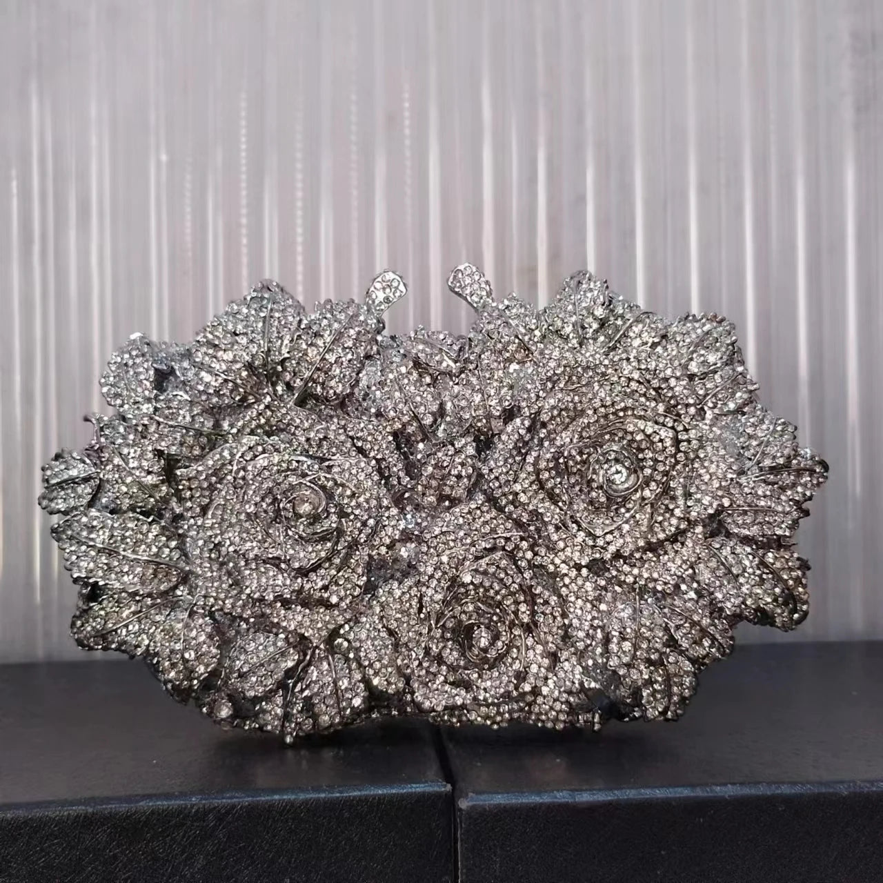 Woman Sliver/Gold Flower Handbag Wedding Bridal Floral Elegant Party Dinner Purse Crystal Diamond Floral Lady Evening Bag
