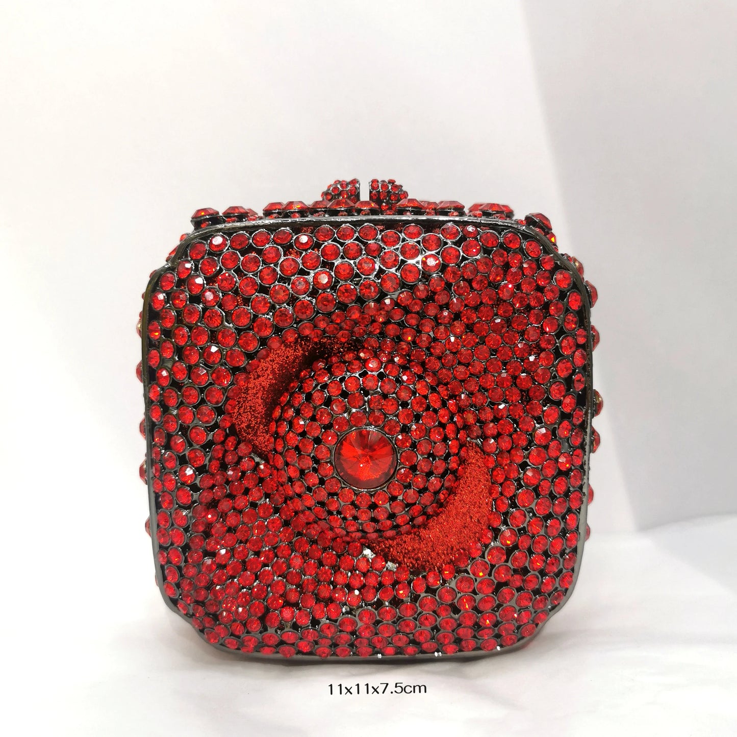 Woman Red Diamond Square Shape Evening Purse Bridal Dinner Mini Metal Hollow Out Handbag Crystal Wedding Party Gala Clutch Bag