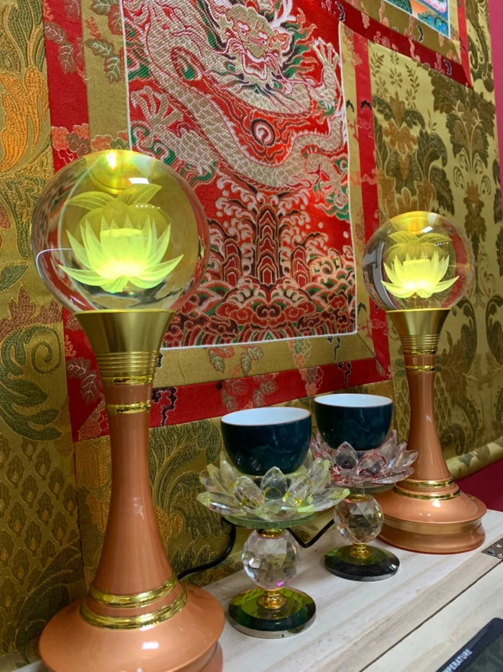 Wholesale TOP GOOD Buddhist articles- 35cm large HOME family Protection Talisman- 7 colors Lotus Crystal Buddhist temples lamps