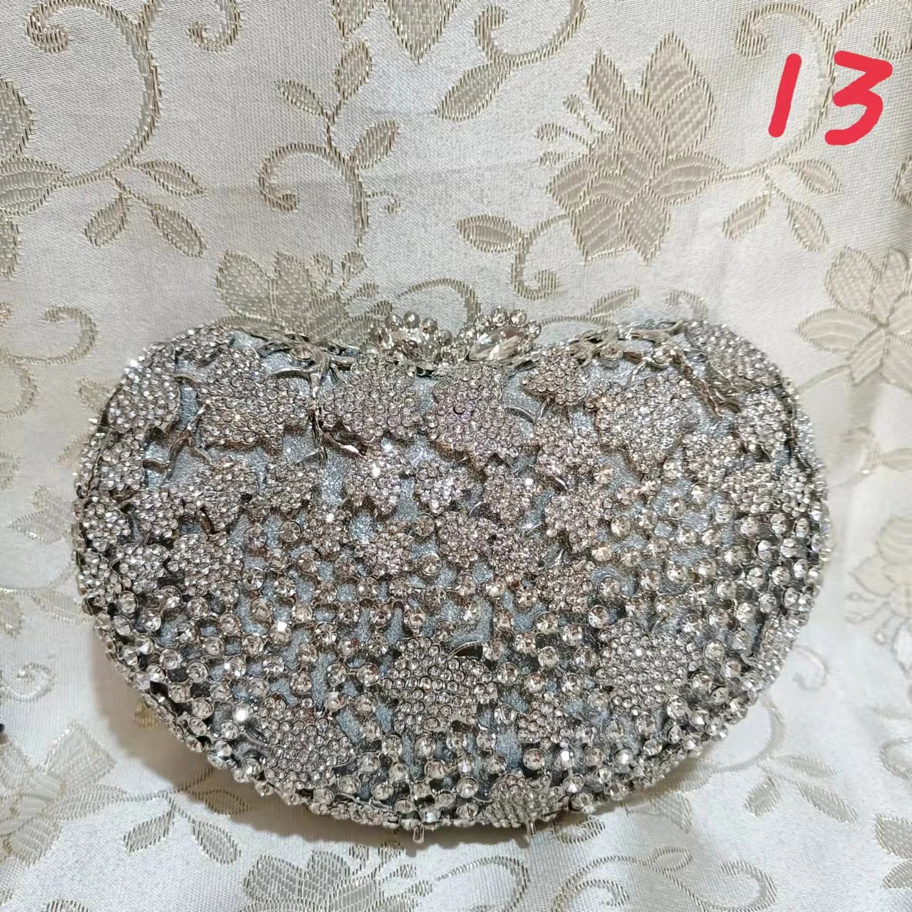 Woman Silver Hollow Out Diamond Evening Purse Heart Shape Flower Wedding Bridal Clutch Bag Party Floral Crystal Dinner Handbag