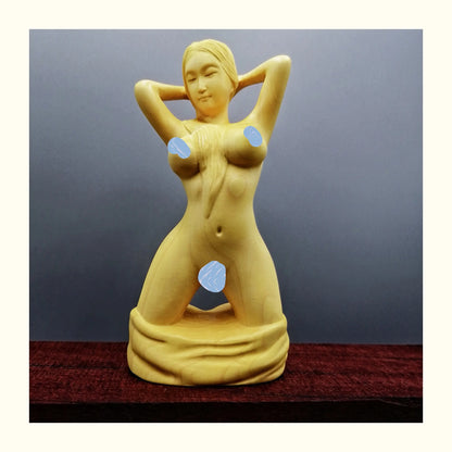 Boxwood carving kneeling beauty home decoration beauty figure decoration pieces play arts and crafts hand piece goddess