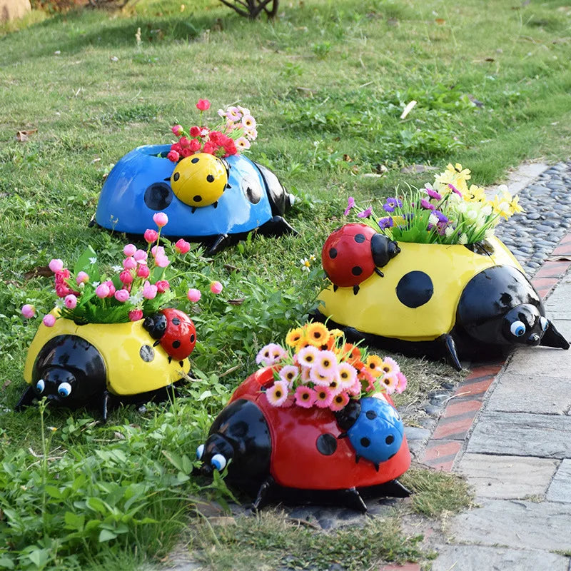Outdoor balcony patio garden lawn resin seven-star ladybird flower pot decoration landscape sculpture