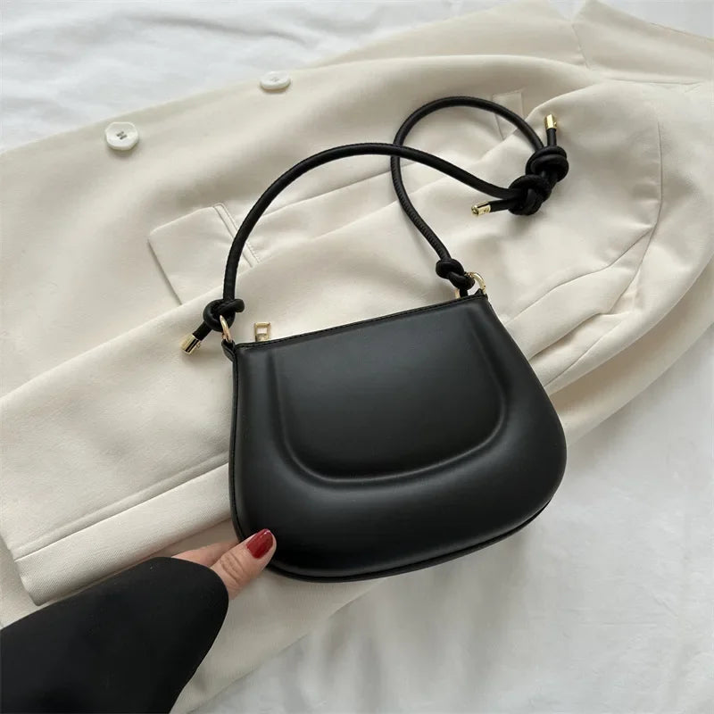 Saddle Bags 2024 New Fashion Women's Shoulder Bag Simple Armpit Bag Luxury Handbags Designer Bags  Purse  Hand Bag