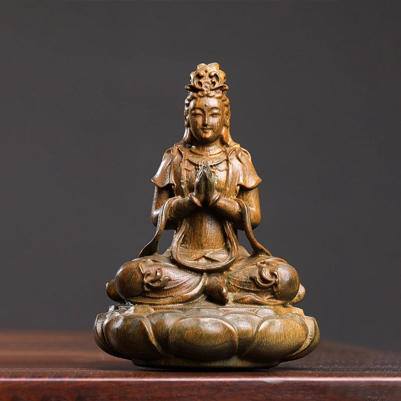 Green sandalwood figures carved like Avalokitesvara adornment home decoration collection wood sculpture