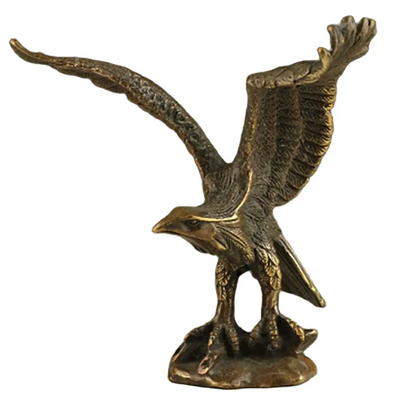 Collection Chinese Brass Carved Animal A Great Hawk Spreads Its Wings Exquisite Small Statues Gift