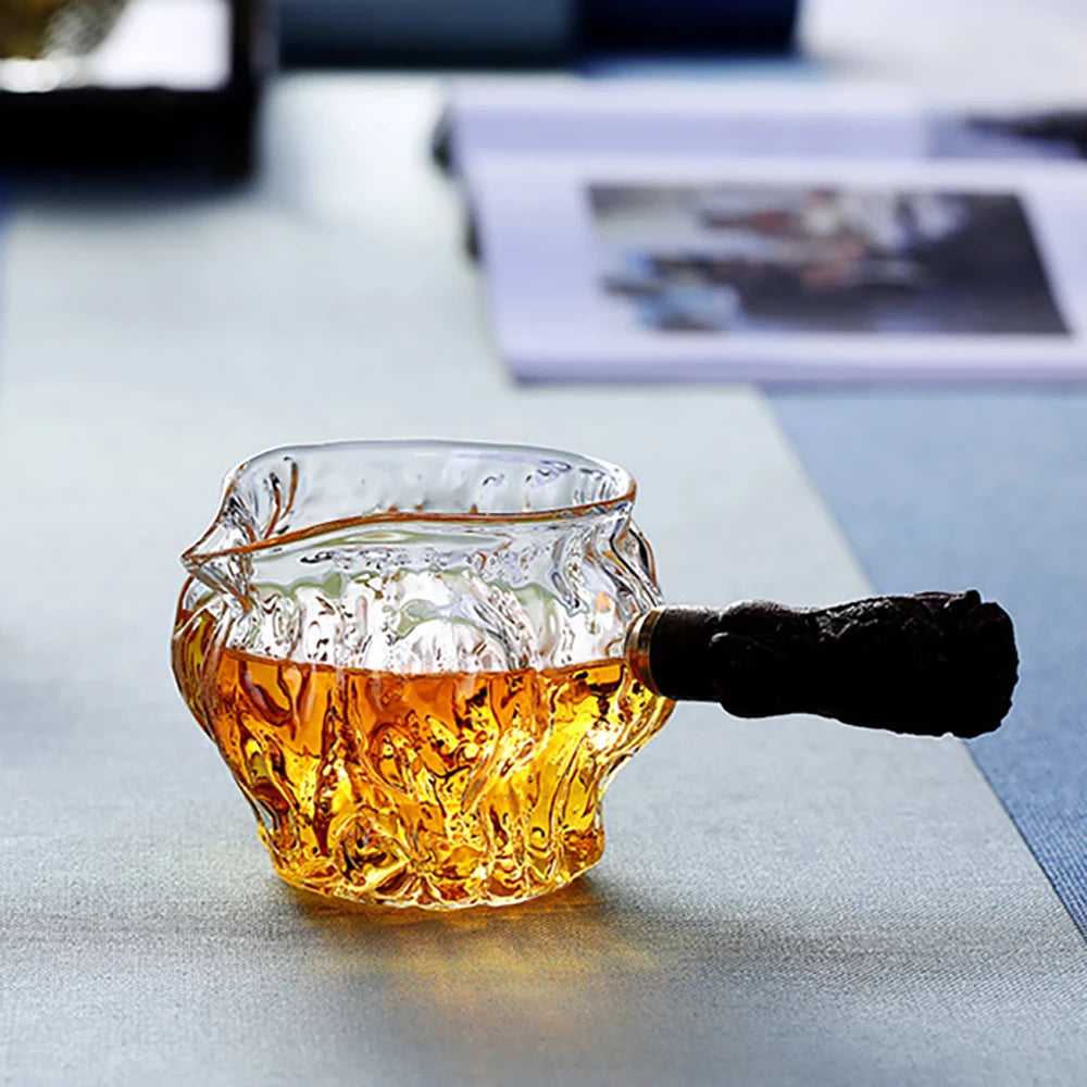 Side handle glass fair cup tea drain set Kung Fu tea set tea water separation transparent heat-resistant glass tea sea