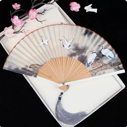 Silk Women's folding fan， Bamboo and wood fan bone Portable outdoor decorative hand fan Home Decoration Folding Fan best gift