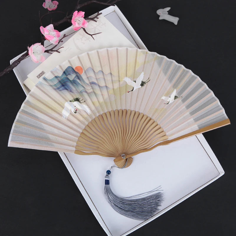 Silk Women's folding fan， Bamboo and wood fan bone Portable outdoor decorative hand fan Home Decoration Folding Fan best gift