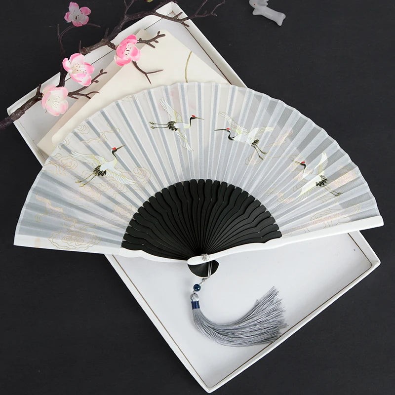 Silk Women's folding fan， Bamboo and wood fan bone Portable outdoor decorative hand fan Home Decoration Folding Fan best gift