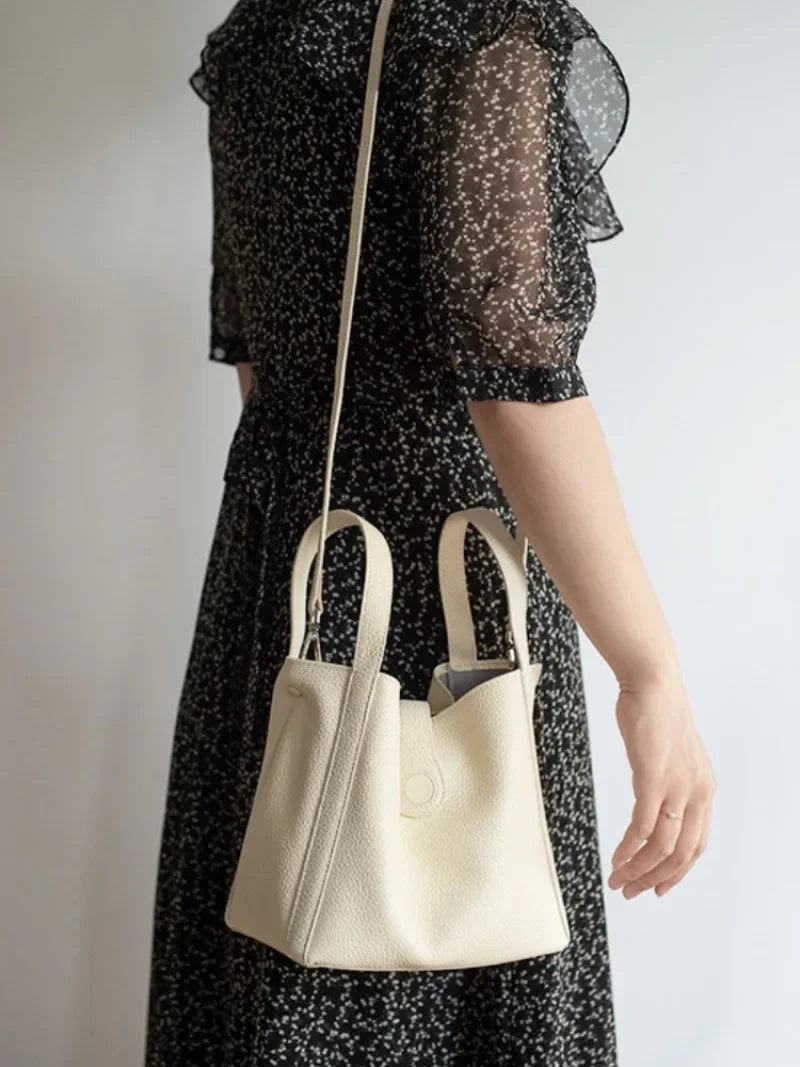 Simple Bucket Bag Women 2024 New Cowhide Solid Commuter Handbags Minority Fashion One Shoulder Crossbody Purses Designer Bolsos