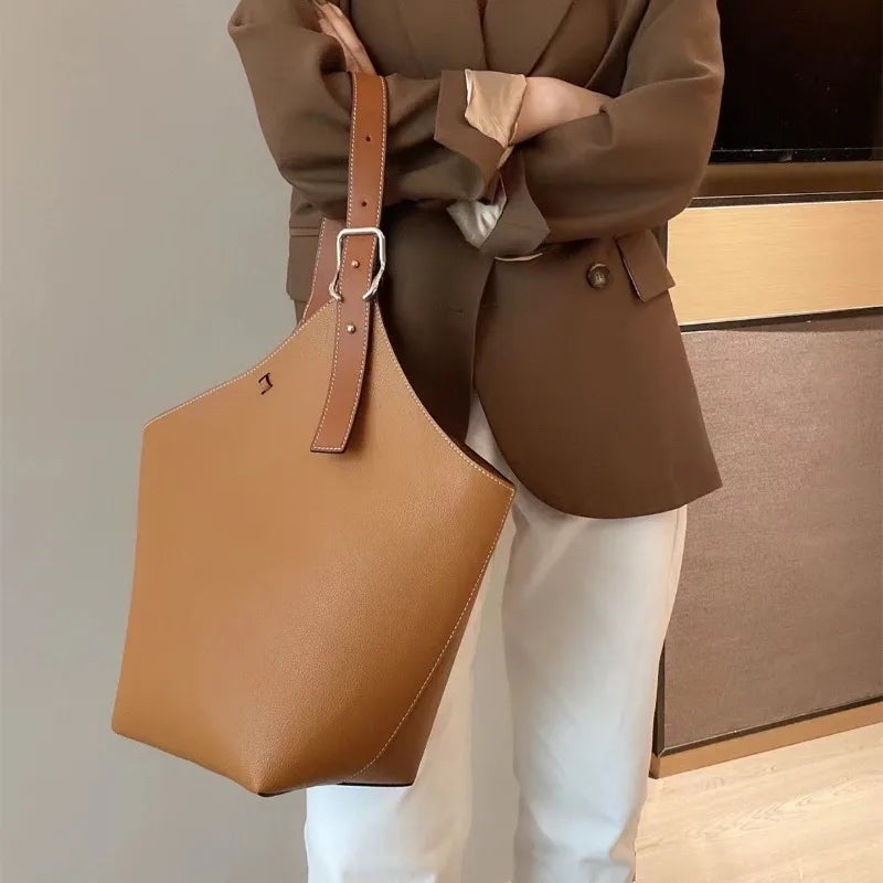 Simple Elegant Bucket Bag Women Fashion Large Capacity Shoulder Bags Soft All-match Cowhide Tote Handbags Commuter Luxury Bolsos